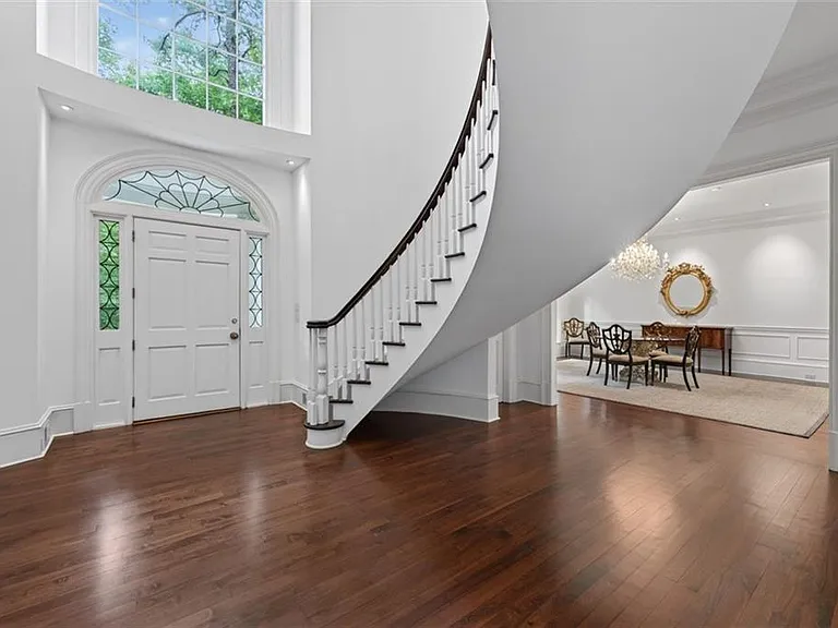 140 Valley Rd NW — Photo 13
