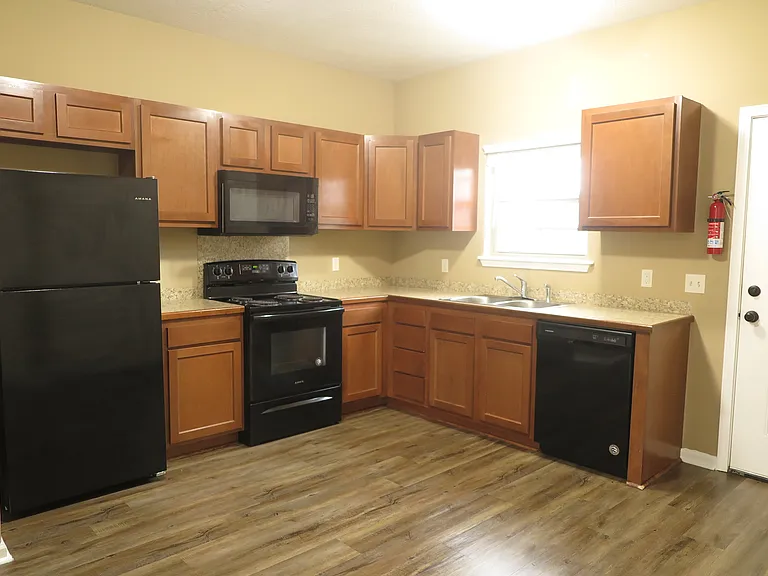 509 E Lagrange St #A — Photo 9