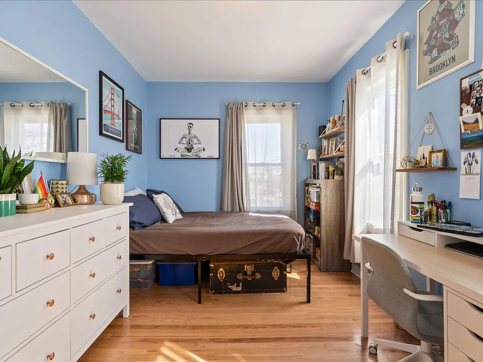 2 bed, 1025 sqft, $2,700 — Photo 2