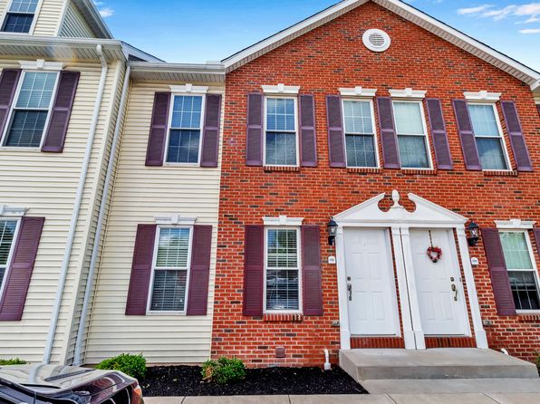 Maple Brooke Townhomes
