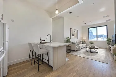 818 Lexington Avenue, #4A