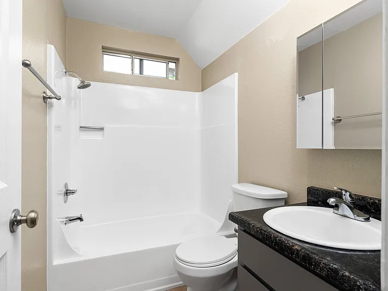 Cedar Park Apartments — Photo 23