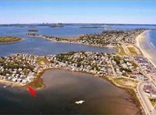 29 Hampton Cir, Hull, MA 02045