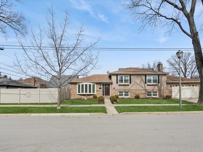 (Undisclosed Address), Elmhurst, IL, 60126