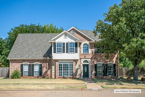 2812 S Shepherds Gln Photo 1
