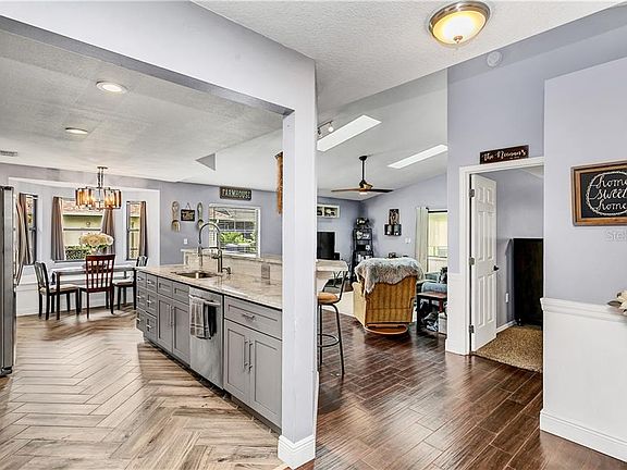 4th image of 1437 Wood Lake Cir
