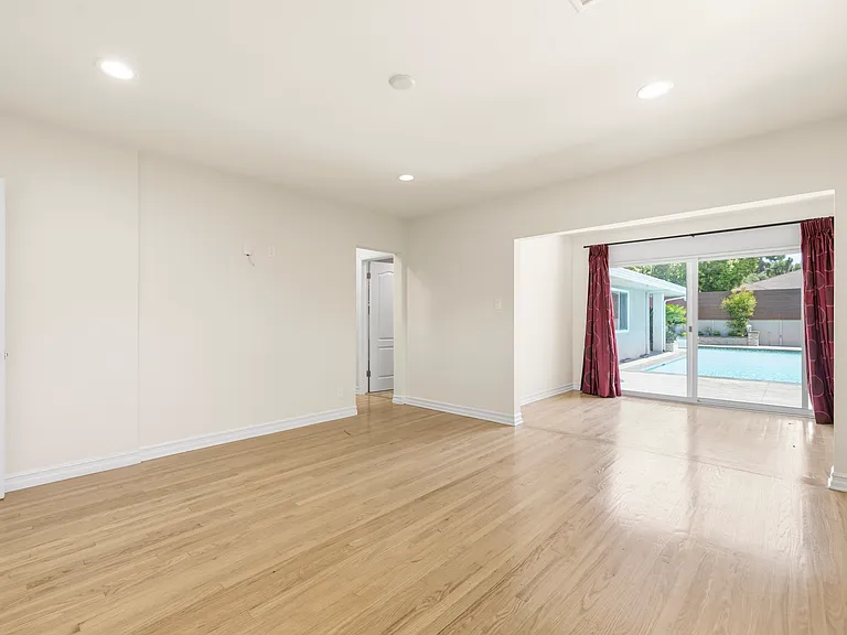 1808 Fern Ln — Photo 27