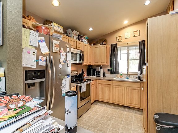 4th image of 6505 220th Street Ct E