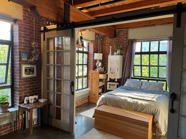20 Howard St Unit 3, Somerville, MA 02144