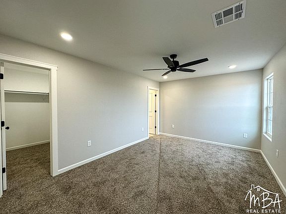 5th image of 317 Sarah St