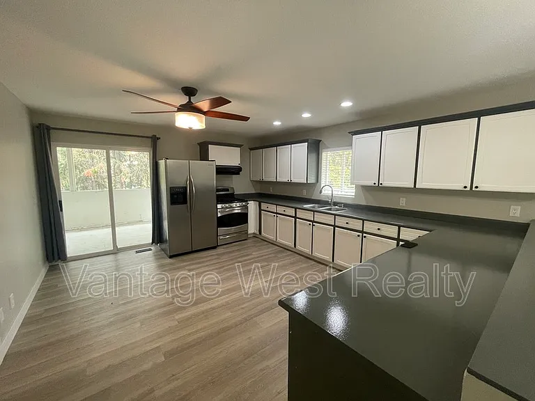 3906 Dryden Rd — Photo 20