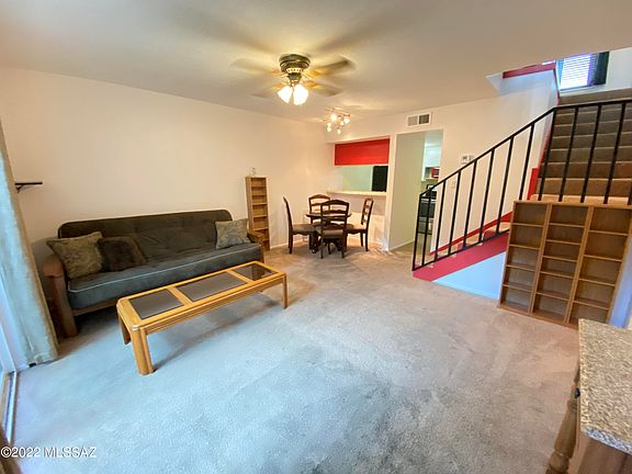 4th image of 1600 N Wilmot Rd Unit 316