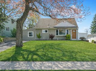 7 Walnut Lane, Parlin, NJ