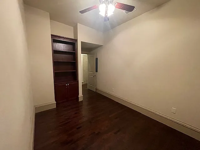 102 N Locust St — Photo 7