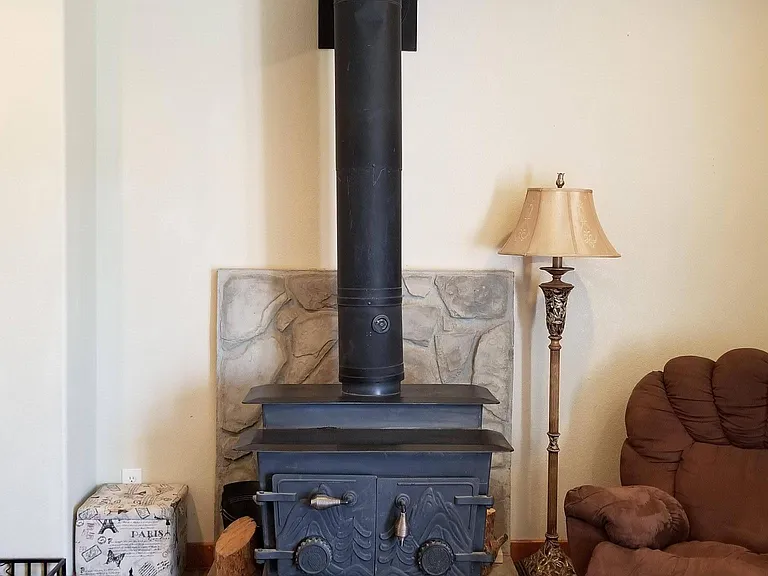 13001 Victory Ln — Photo 2