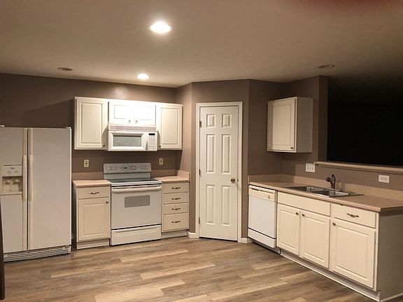 4th image of 309 Southworth Dr