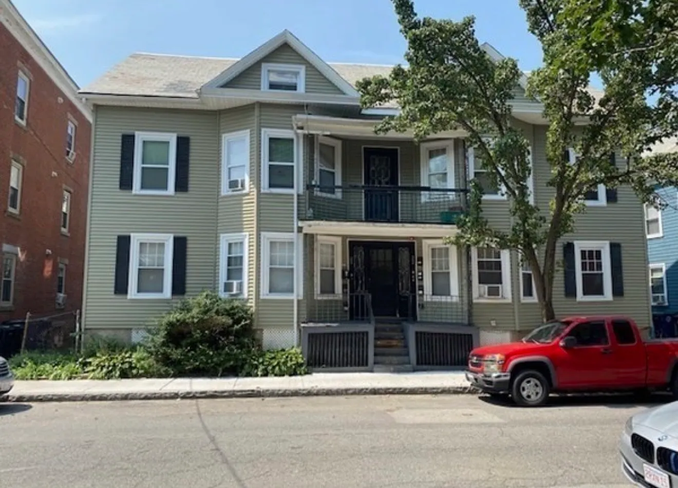 2 bed, 750 sqft, $2,150 — Photo 2