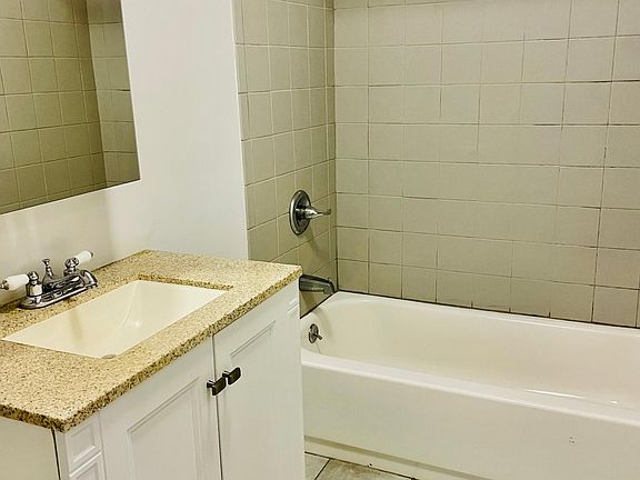 3rd image of 51 Davis Ave #1D