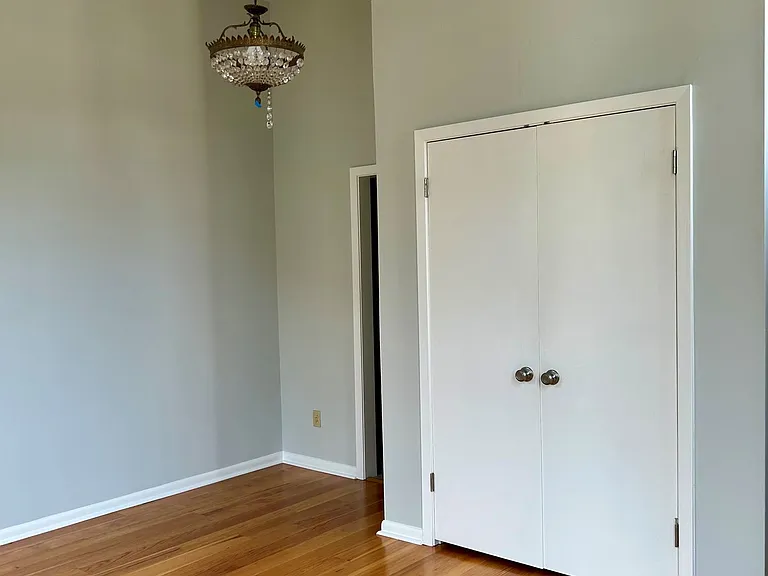 802 Spain St #3 — Photo 14
