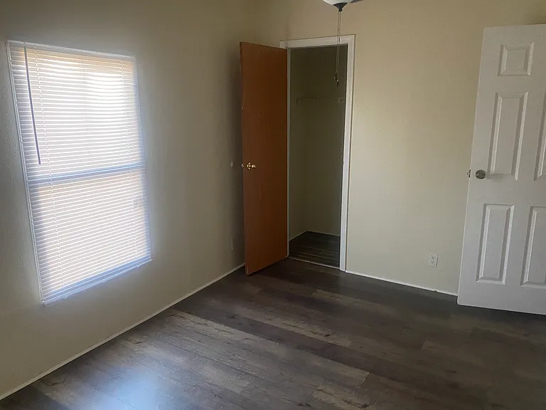 128 Loma Linda Ln — Photo 15