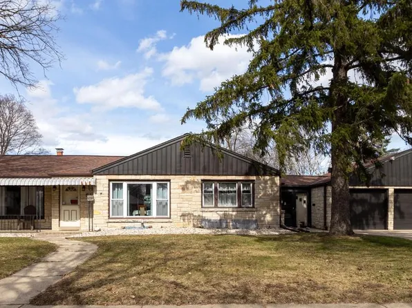 5730 West Howard AVENUE, Milwaukee, WI 53220