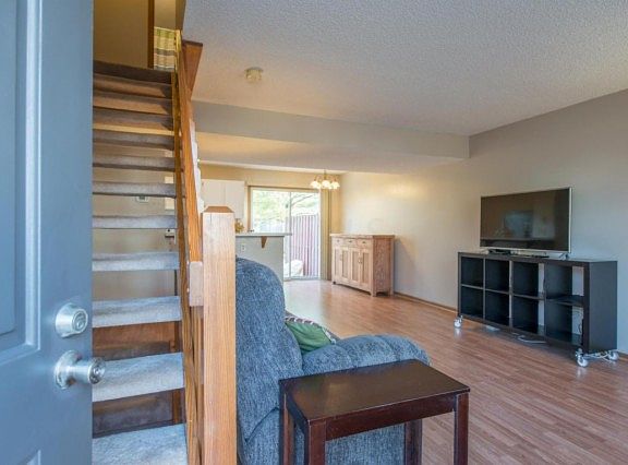 2nd image of 5131 Singleton Dr