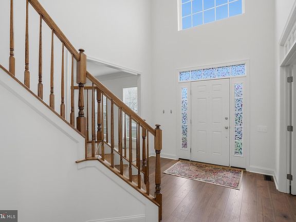 5th image of 29 Newell Ct