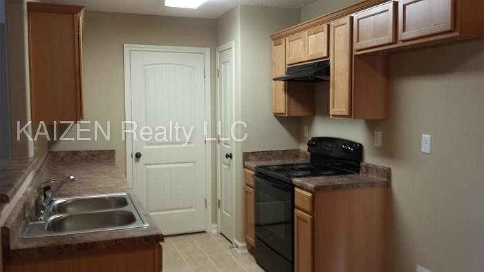 2nd image of 10028 Branley Oak Dr