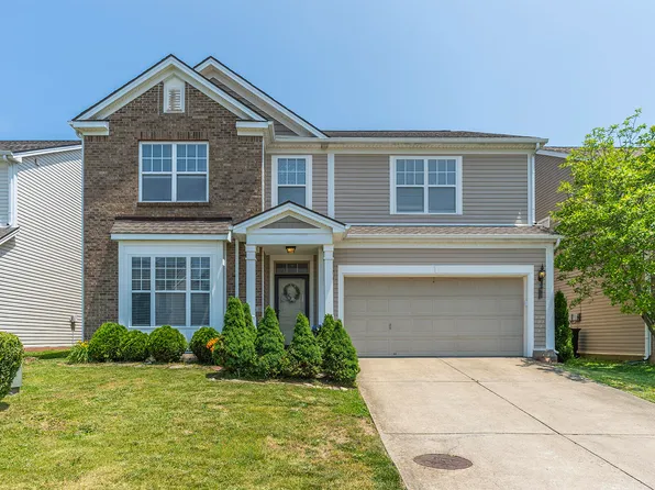 4536 Walnut Creek Dr, Lexington, KY 40509