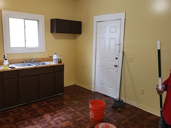 3rd image of 11 Renwood St #Dn