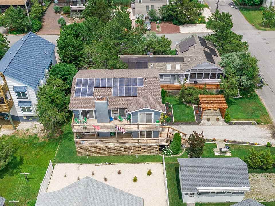 1st image of 204 Whilldin Ave