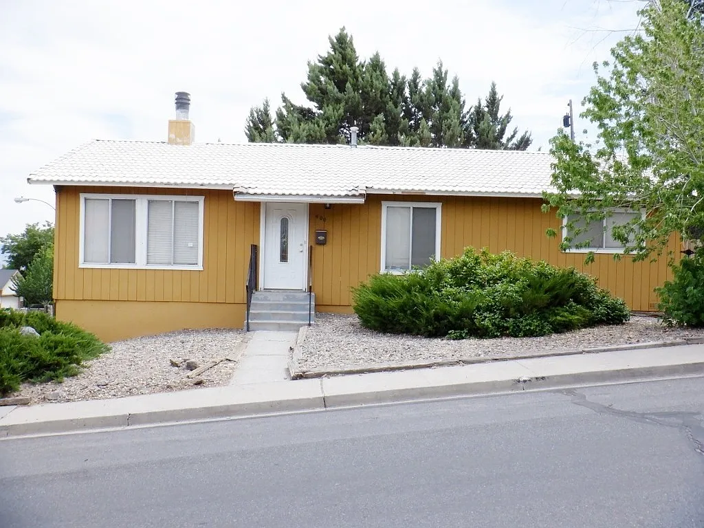 400 Talus Way photo 1