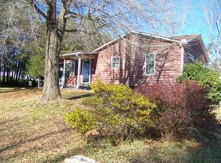 160 Springview Ln, Mount Airy, NC 27030