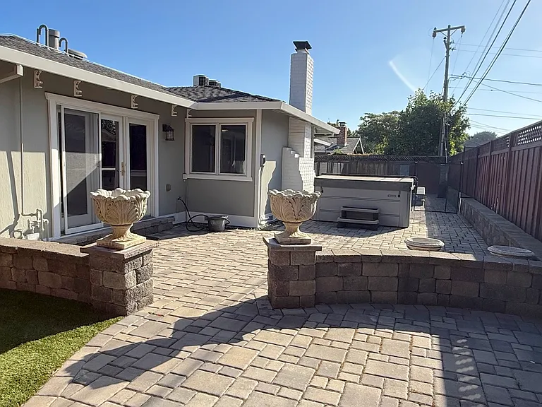 1388 Pine Ave — Photo 24