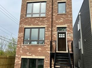 18 N Parkside Ave, Chicago, IL 60644