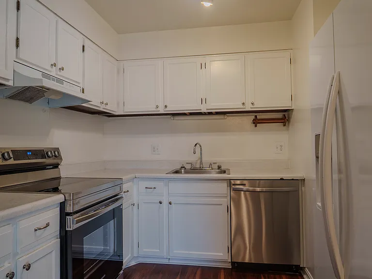 6147 Edsall Rd #N — Photo 8