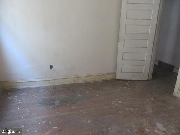5th image of 5538 Walnut St