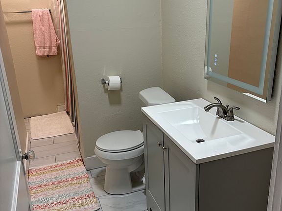 4th image of 1731 S Quincy Ave #3