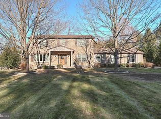 1450 Greenbriar Rd, York, PA 17404