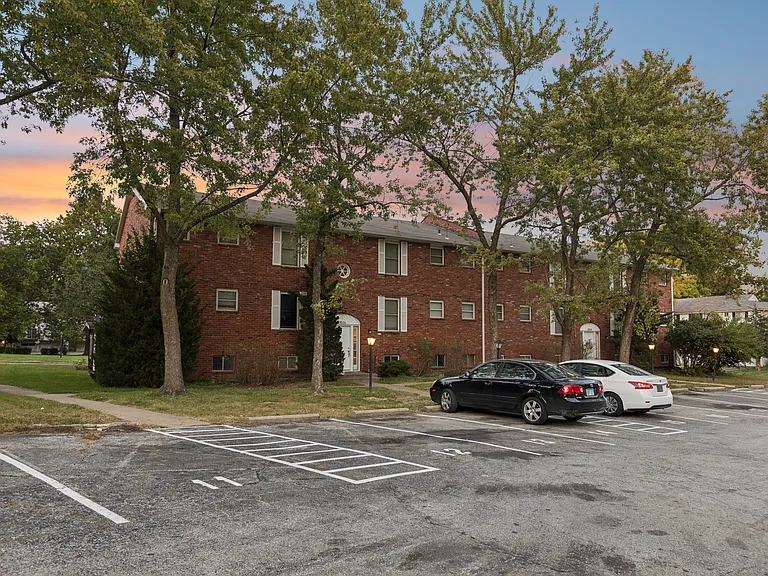 Westchester Apartments — Photo 21