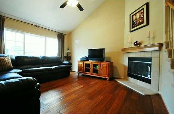 2nd image of 9808 Veridian St