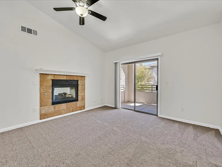 1709 King James St #204 — Photo 4