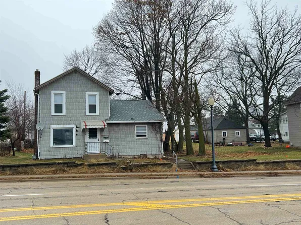 730 W Galena Ave, Freeport, IL 61032