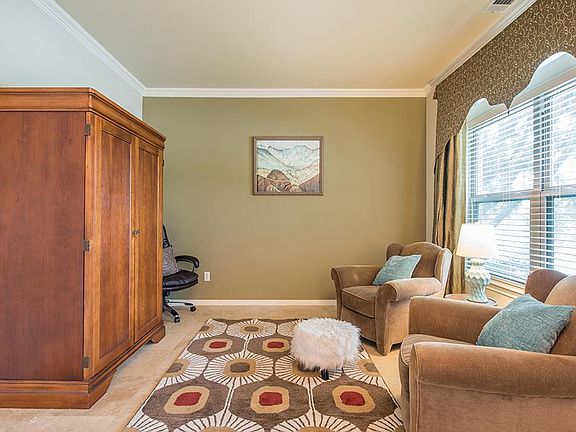 2nd image of 8112 Aralia Dr