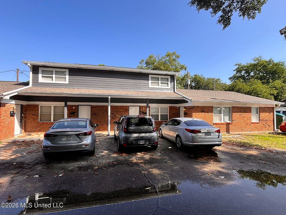 1st image of 807 Hardy Ave