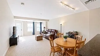 1 bed, 1.0 bath, 844 sqft, $2,600 — Photo 3