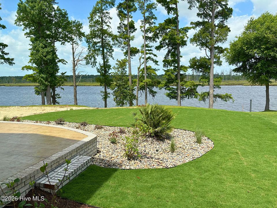 2nd image of 2745 Alvernia Drive