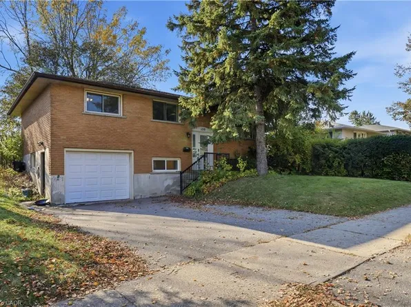 109 Indian Rd, Kitchener, ON N2B 2S6