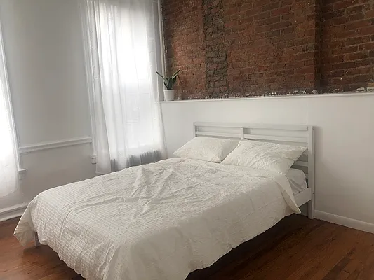 Rented by R New York | media 38