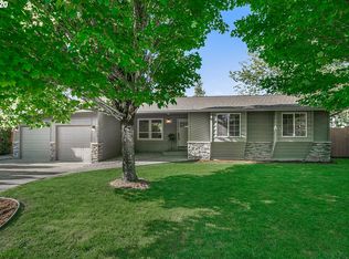 1113 SE 23rd St, Troutdale, OR 97060